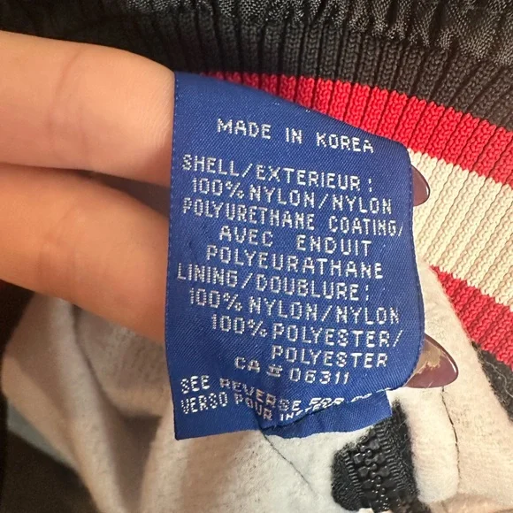 Vintage 90’s Starter Detroit Redwings Pullover - Picture 11 of 11